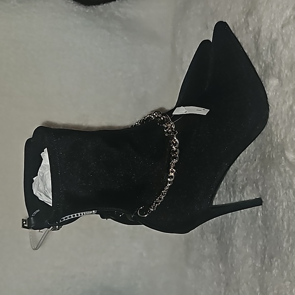 GUESS FORSTA Women Satin Pointed Toe Dressy Ankle Boot Size 7M - Picture 6 of 13